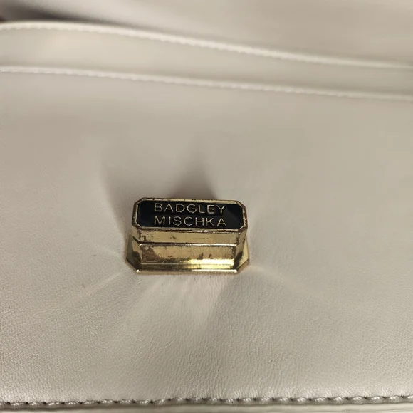 Cream Badgley Mischka Purse - Picture 11 of 11